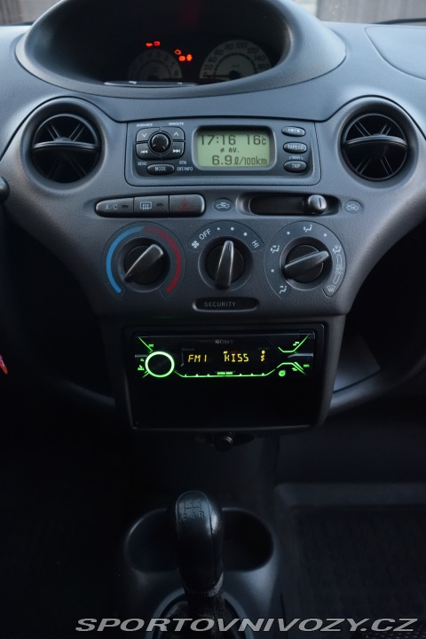 Toyota Yaris TS 2001