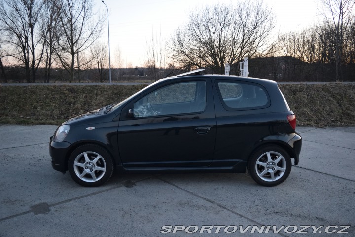 Toyota Yaris TS 2001