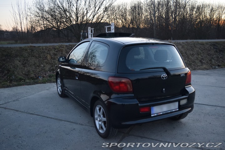 Toyota Yaris TS 2001