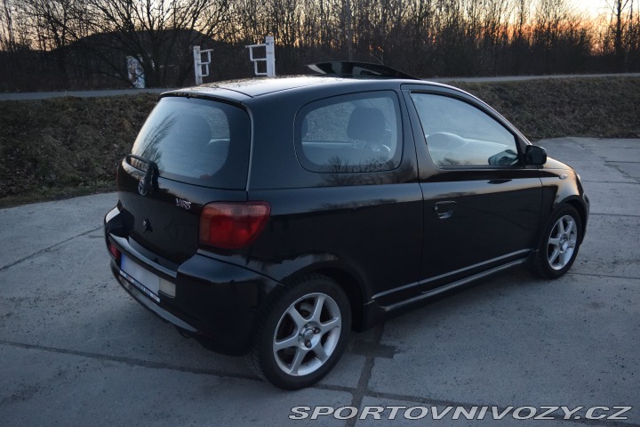Toyota Yaris TS 2001