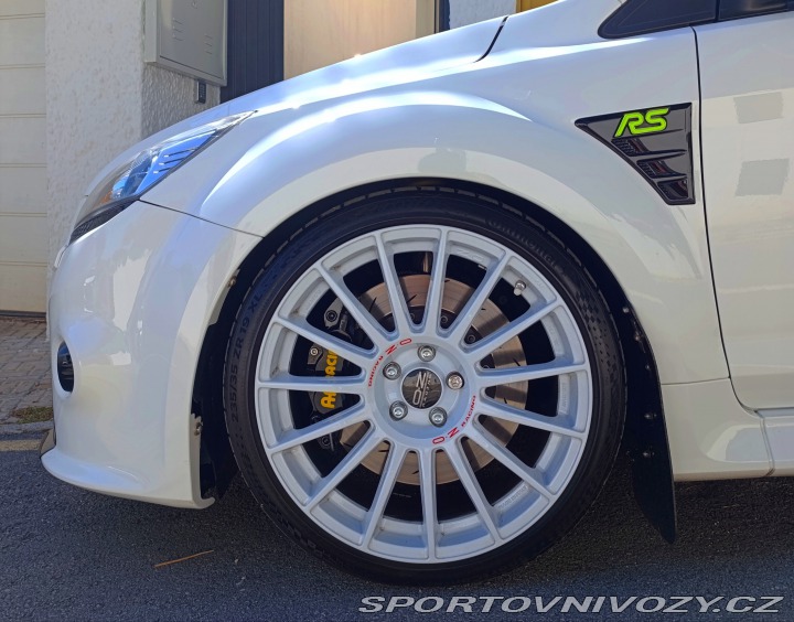 Ford Focus RS RS 2.5 T 2009