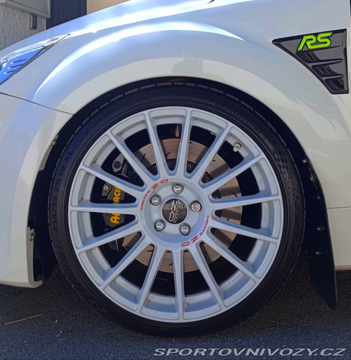 Ford Focus RS 2.5 T 2009