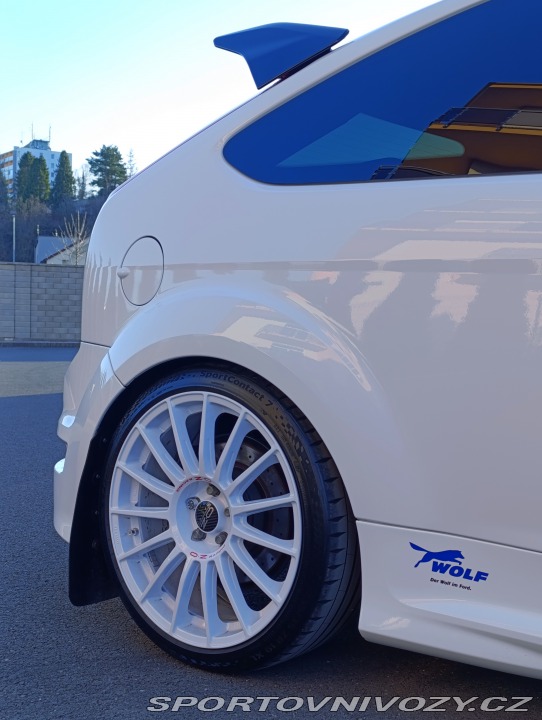 Ford Focus RS RS 2.5 T 2009