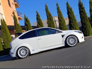Ford Focus RS RS 2.5 T 2009