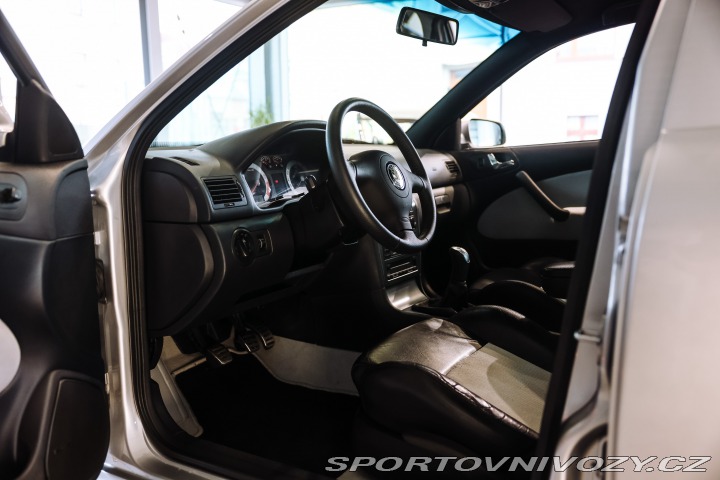 Škoda Octavia RS 1.8 T, 132 kw - dokonalá 2001