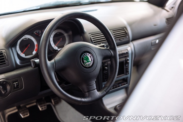 Škoda Octavia RS 1.8 T, 132 kw - dokonalá 2001