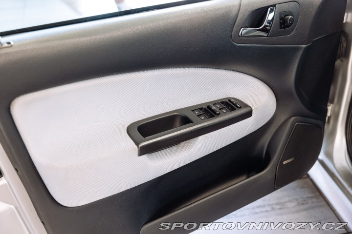 Škoda Octavia RS 1.8 T, 132 kw - dokonalá 2001