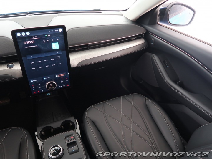 Ford Mustang Mach-E  Standard Range RW 2024