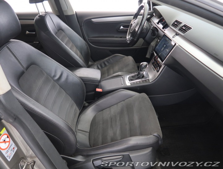 Volkswagen Passat CC CC Sportline 2.0 TDI 2011