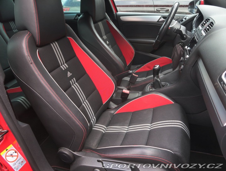 Volkswagen Golf 2.0 GTI 2011