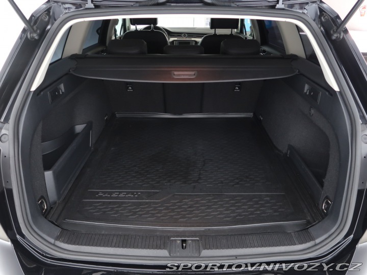 Volkswagen Ostatní modely Passat Highline 2.0 BiTDI 2016
