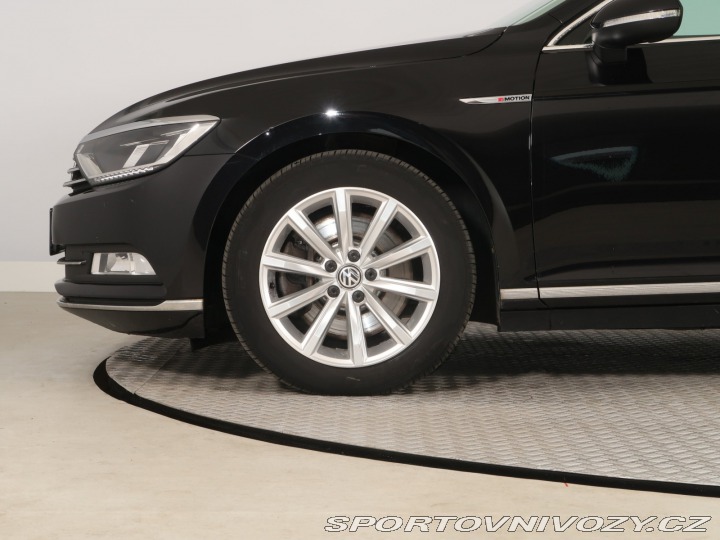 Volkswagen Ostatní modely Passat Highline 2.0 BiTDI 2016