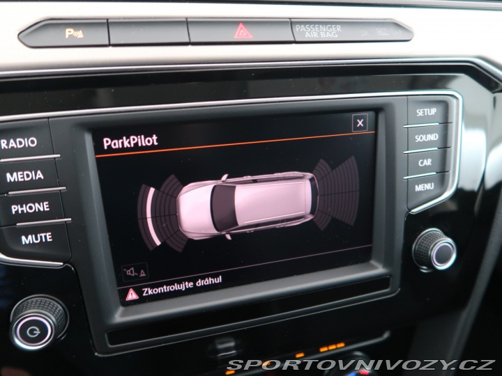 Volkswagen Ostatní modely Passat Highline 2.0 BiTDI 2016