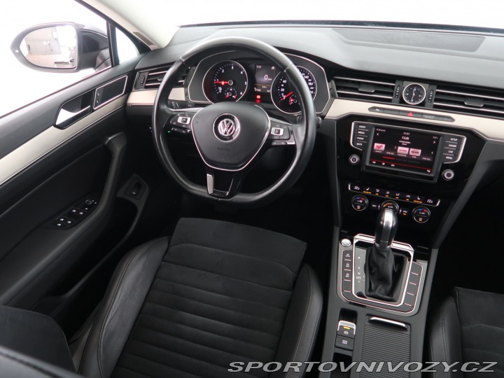 Volkswagen Ostatní modely Passat Highline 2.0 BiTDI 2016