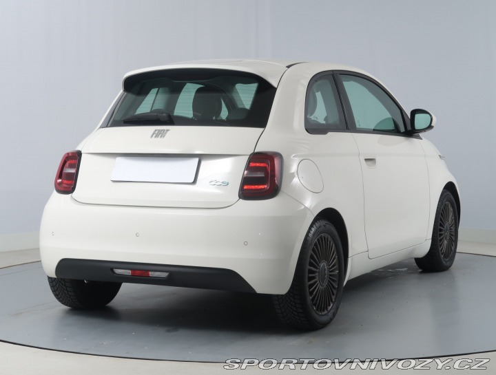 Fiat 500 500e  42 kWh 2022