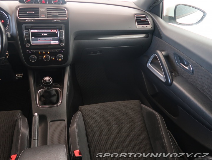 Volkswagen Scirocco Sport 1.4 TSI 2015