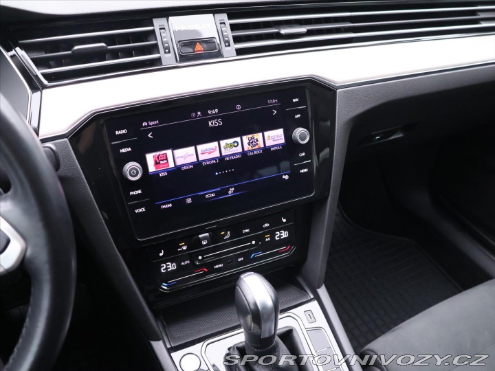Volkswagen Ostatní modely Passat 2,0 TSI 206kW CZ 4x4 DSG 2021