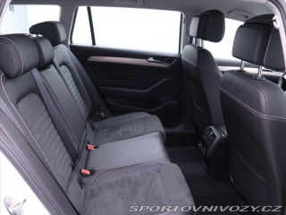 Volkswagen Ostatní modely Passat 2,0 TSI 206kW CZ 4x4 DSG 2021