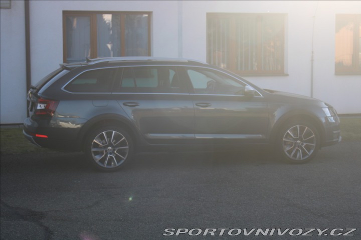 Škoda Ostatní modely Octavia 2,0   TSI 140kW Scout DSG 2019