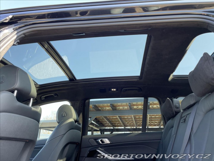 BMW X7 3,0 d M-Paket*Panorama*So 2020