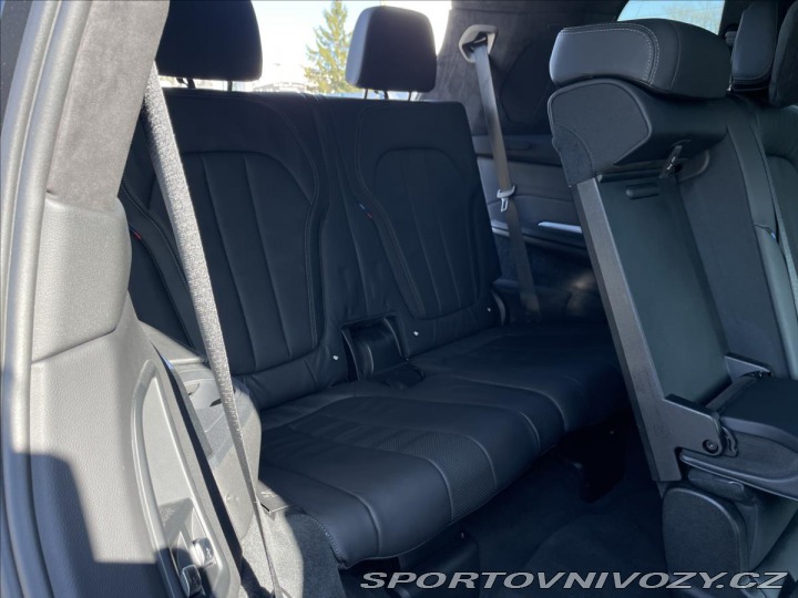 BMW X7 3,0 d M-Paket*Panorama*So 2020