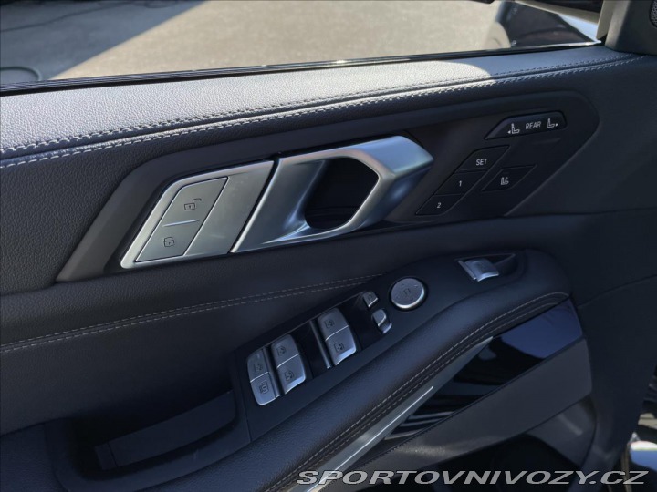 BMW X7 3,0 d M-Paket*Panorama*So 2020