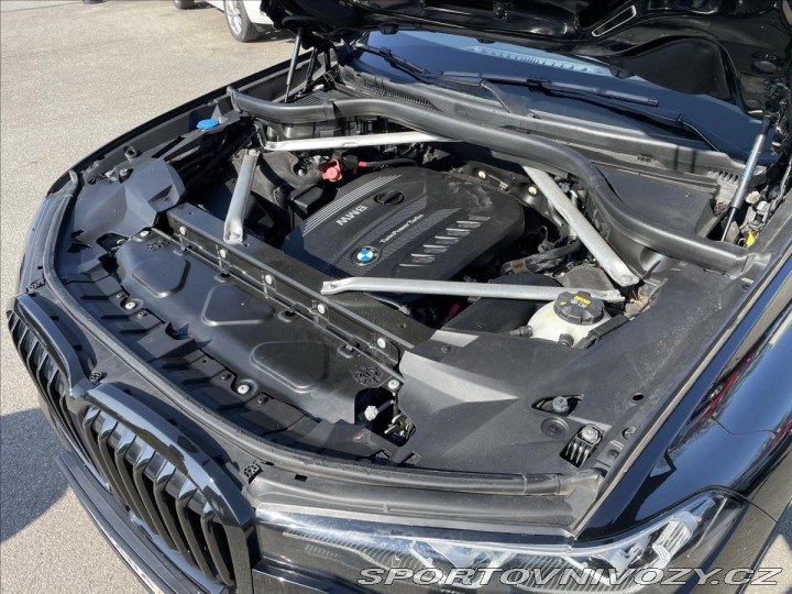BMW X7 3,0 d M-Paket*Panorama*So 2020