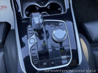 BMW X7 3,0 d M-Paket*Panorama*So 2020