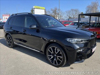 BMW X7 3,0 d M-Paket*Panorama*So 2020