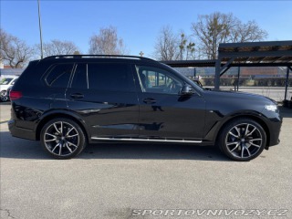 BMW X7 3,0 d M-Paket*Panorama*So 2020