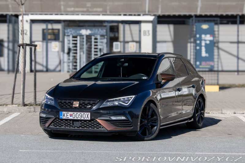 Seat Leon ST Cupra / 221 kW / A/T