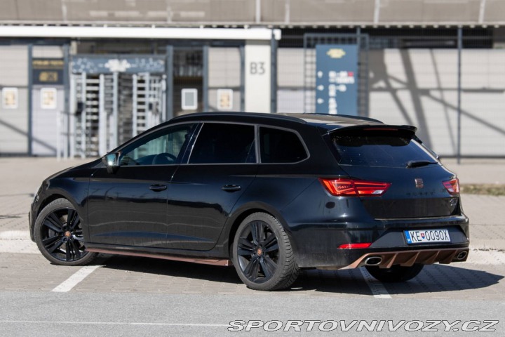 Seat Leon ST Cupra / 221 kW / A/T 2018
