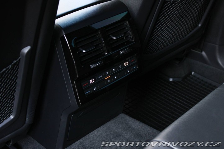 Volkswagen Ostatní modely Touareg  3.0 TDI 210kW R-Line 4Mo 2021