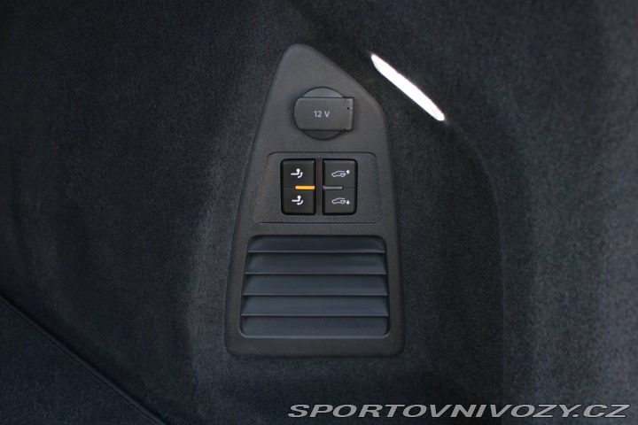 Volkswagen Ostatní modely Touareg  3.0 TDI 210kW R-Line 4Mo 2021