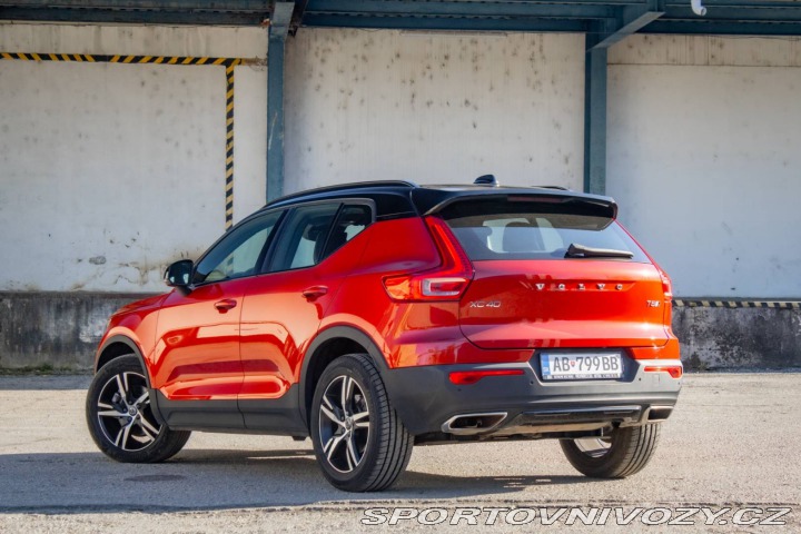 Volvo Ostatní modely XC40  T5 R-Design 182kw AT/8 4 2018