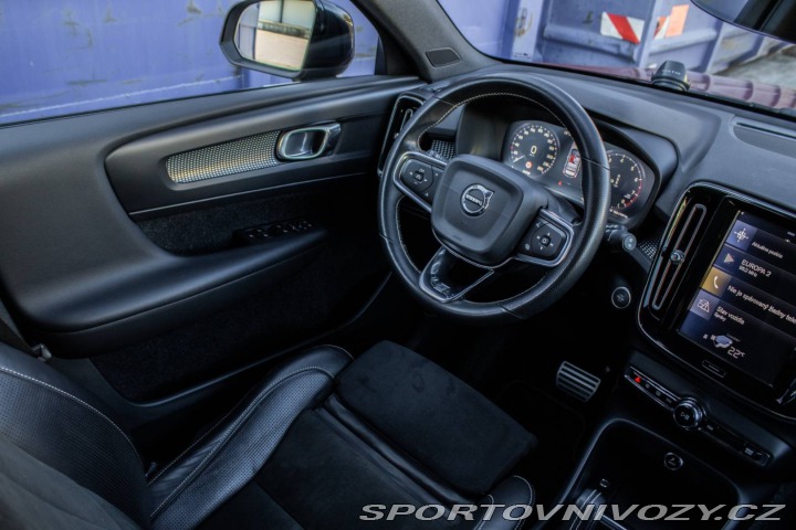 Volvo Ostatní modely XC40  T5 R-Design 182kw AT/8 4 2018