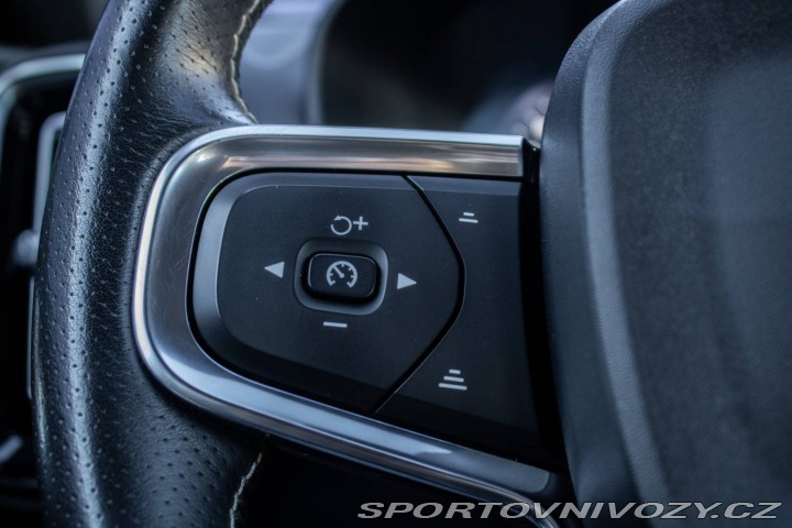 Volvo Ostatní modely XC40  T5 R-Design 182kw AT/8 4 2018