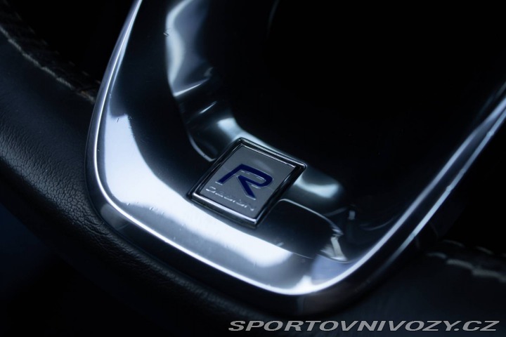 Volvo Ostatní modely XC40  T5 R-Design 182kw AT/8 4 2018