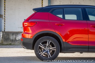 Volvo Ostatní modely XC40  T5 R-Design 182kw AT/8 4 2018