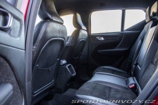 Volvo Ostatní modely XC40  T5 R-Design 182kw AT/8 4 2018