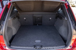 Volvo Ostatní modely XC40  T5 R-Design 182kw AT/8 4 2018