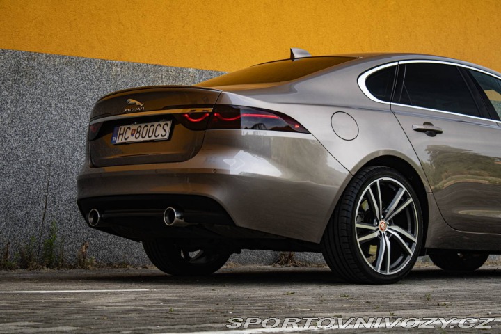 Jaguar XF 3.0D TDV6 Portfolio Auto 2016