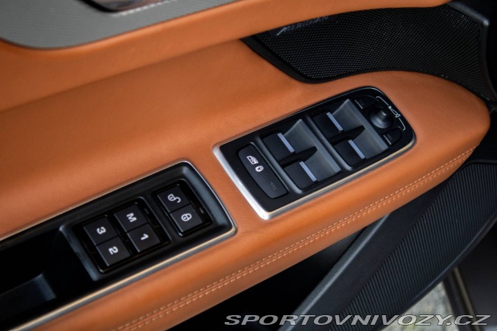 Jaguar XF 3.0D TDV6 Portfolio Auto 2016