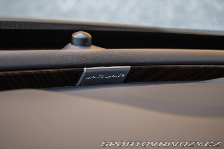 Jaguar XF 3.0D TDV6 Portfolio Auto 2016