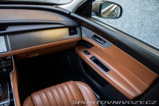 Jaguar XF 3.0D TDV6 Portfolio Auto 2016