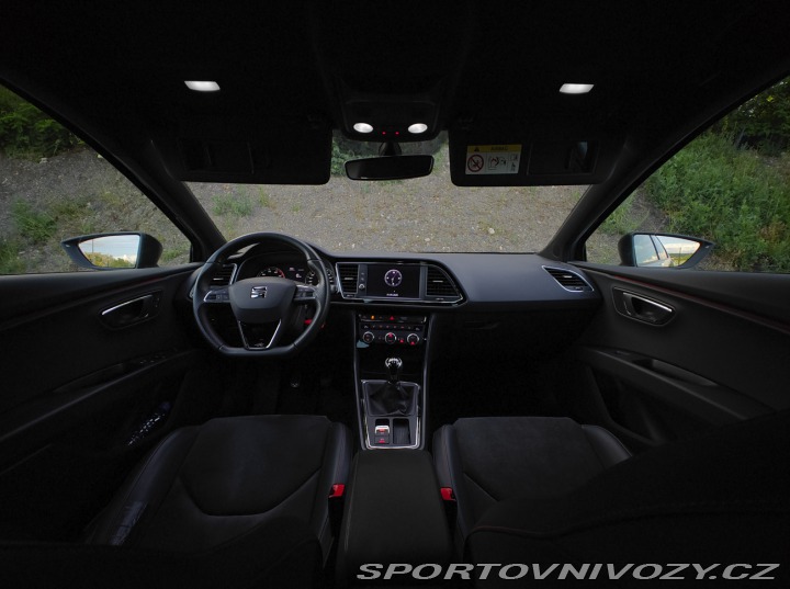 Seat Leon FR Black Edit. 150PS DPH 2020