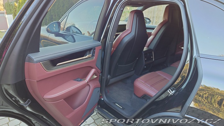 Porsche Cayenne S 2024