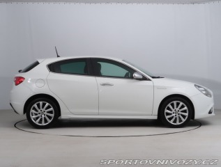 Alfa Romeo Giulietta Distinctive 1.4 T MultiAi 2016