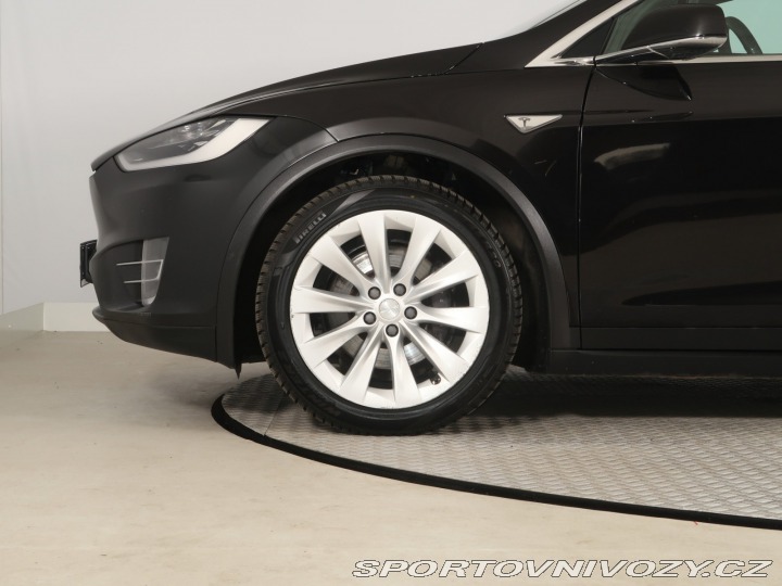 Tesla Model X 90D 2016