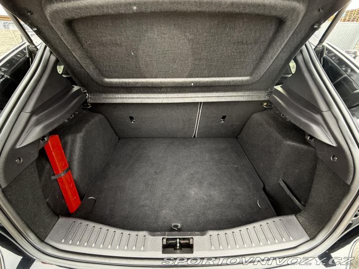 Ford Focus ST 2,0 ST 184kW EcoB REZERVA 2012